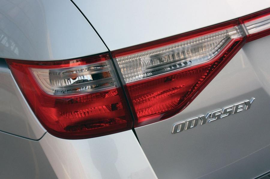 Honda Odyssey 2011 года  (фото 102 из 162)